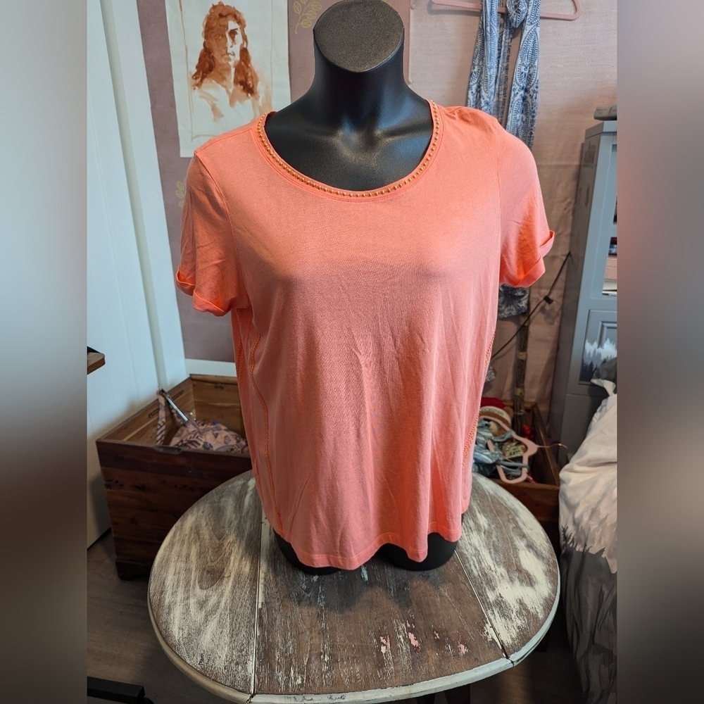 Tommy Bahama embroidered T-shirt‎ salmon color size medium